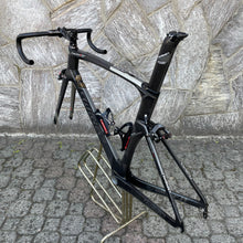 Load image into Gallery viewer, Wilier Cento1Air
