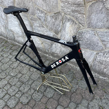 Load image into Gallery viewer, De Rosa SK Pininfarina
