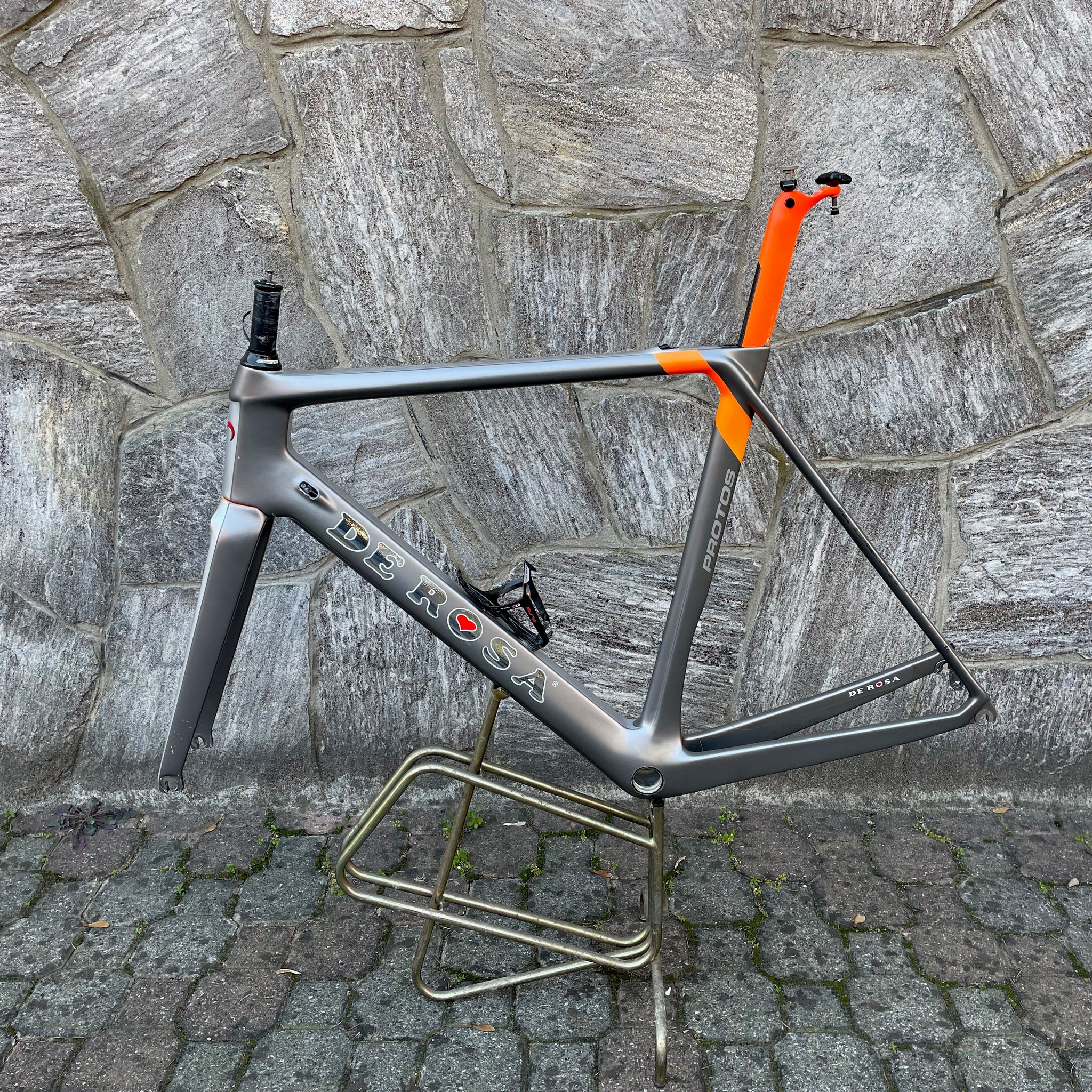 De Rosa Protos Bike Square Premium Cycling Components