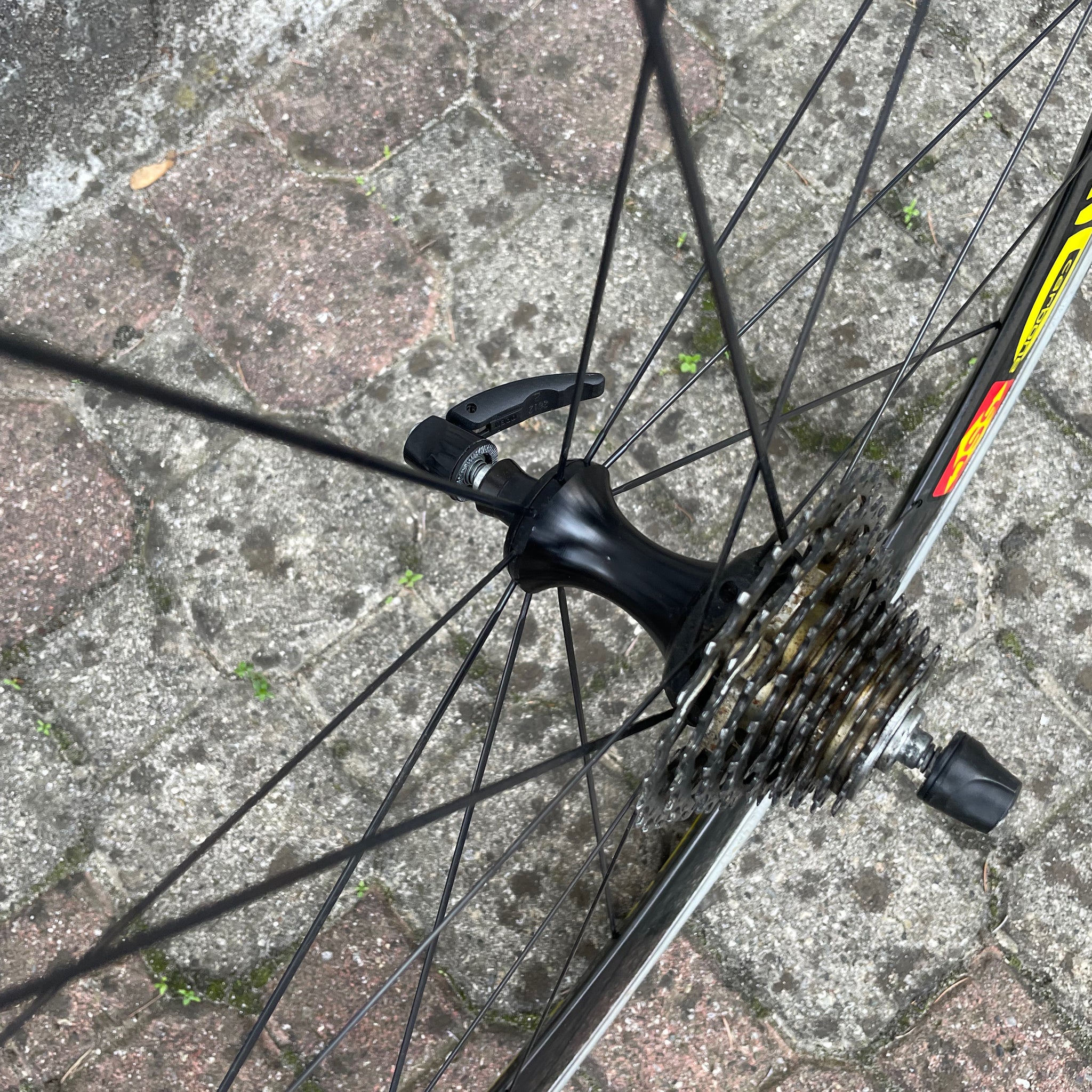 Mavic Cosmic Carbone – Bike Square | Premium Cycling Components