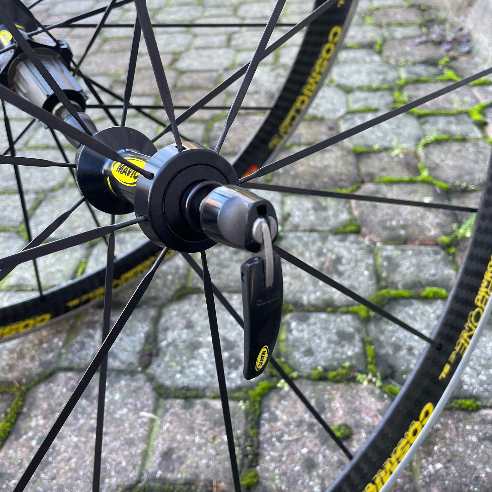 Mavic Cosmic Carbone SL – Bike Square | Premium Cycling Components
