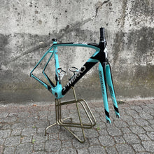 Load image into Gallery viewer, S-Works Tarmac SL4

