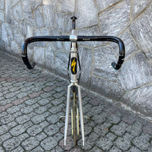 Carica l&#39;immagine nel visualizzatore di Gallery, Specialized Allez
